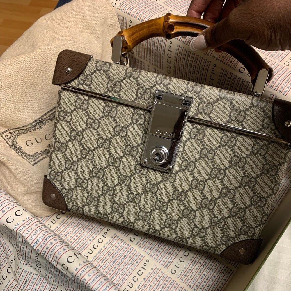 Gucci Globe-Trotter GG Beauty Case (Pre-owned) minor scratches